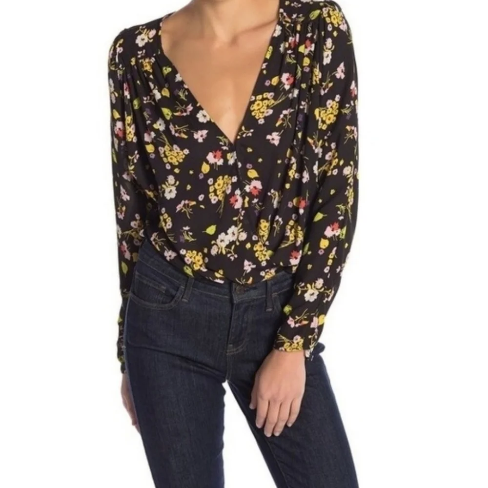ASTR The Label Blouse Bodysuit Floral Size Small Black